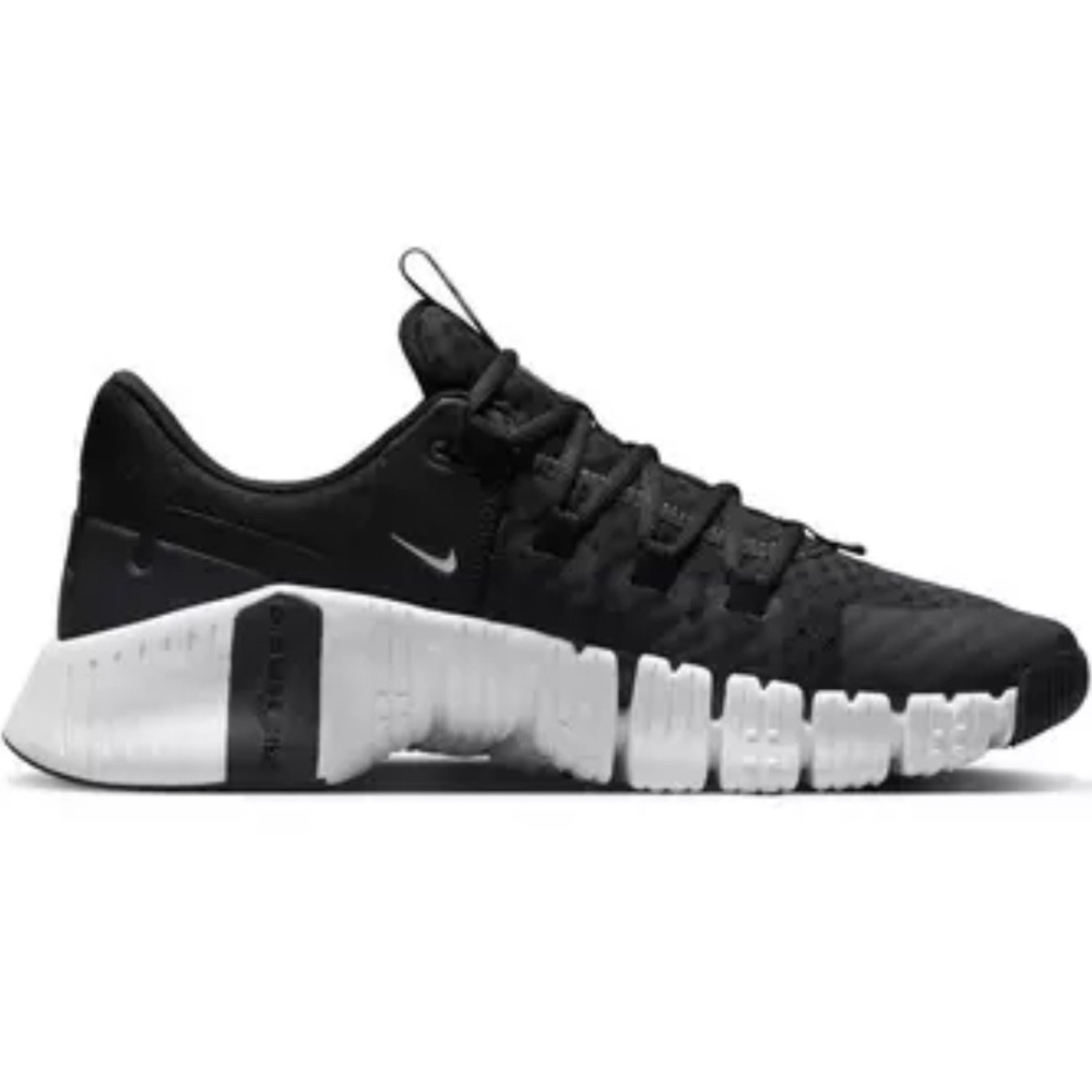 Nike Metcon 4 Black and White Training Shoes women size 9 - Picture 4 of 10